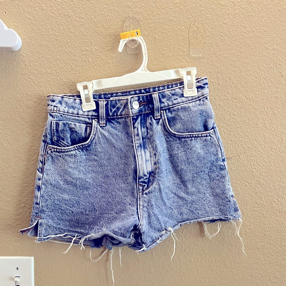 Zara shorts size 2